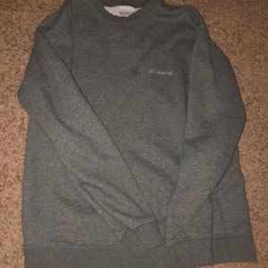 Columbia pullover, size medium